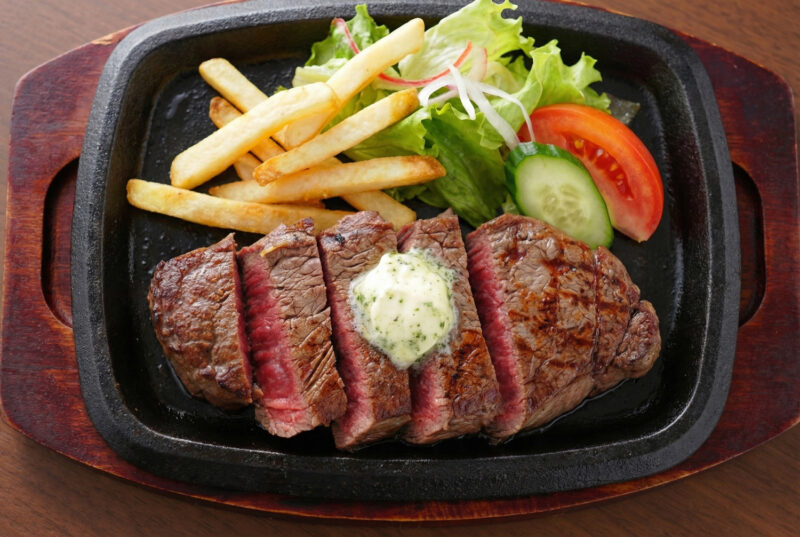 食品写真のシズル感を“編集”で高める― 生成AIで既存の料理写真を活かす 2 st A base